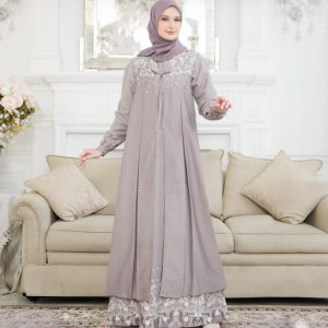 [BUNDLE] ETHICA LADIVA-18-DREAMYLAVENDER-#XS + ABIKA SYAKHIRA KHIMAR XL LATTE